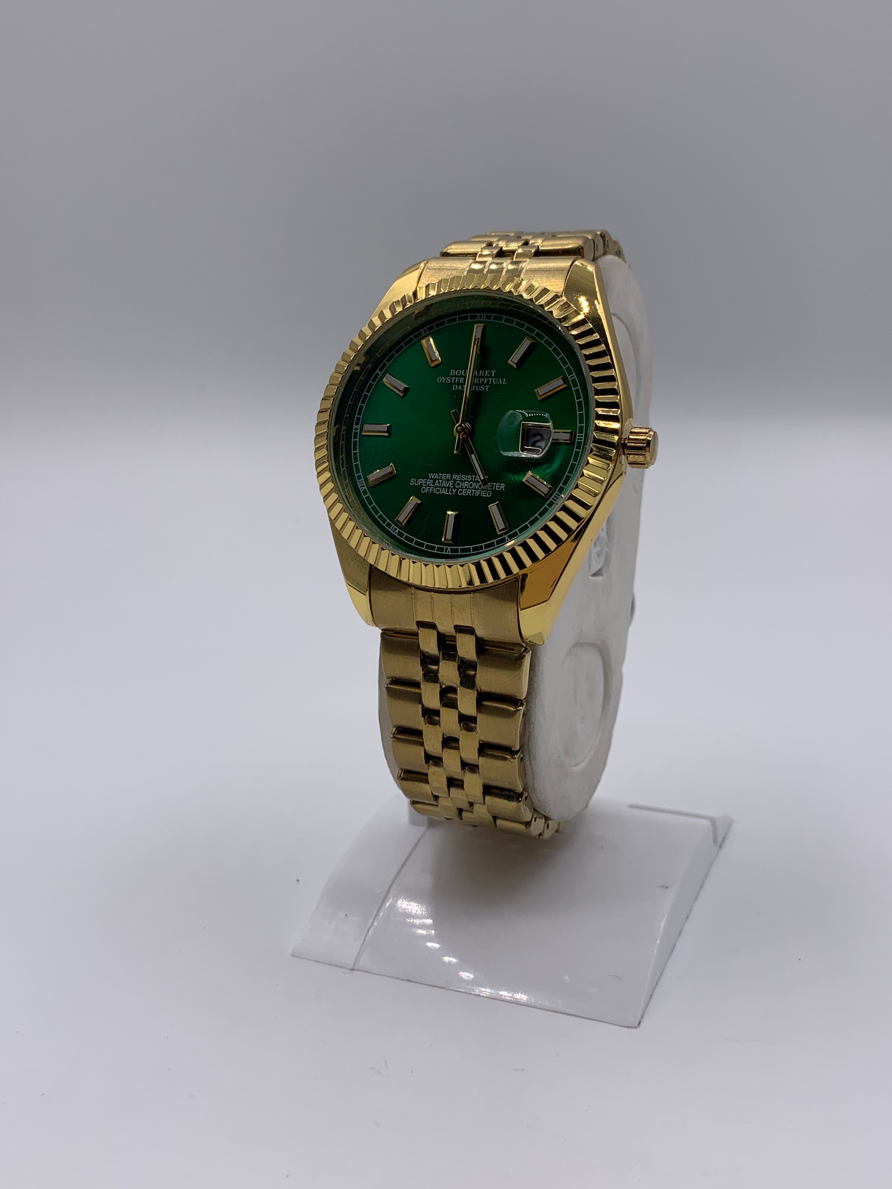 Men's Classic Gold-Tone Watch with Emerald Green Dial | Fluted Bezel & Jubilee Bracelet | Date Window | Luxury Dress Timepiece