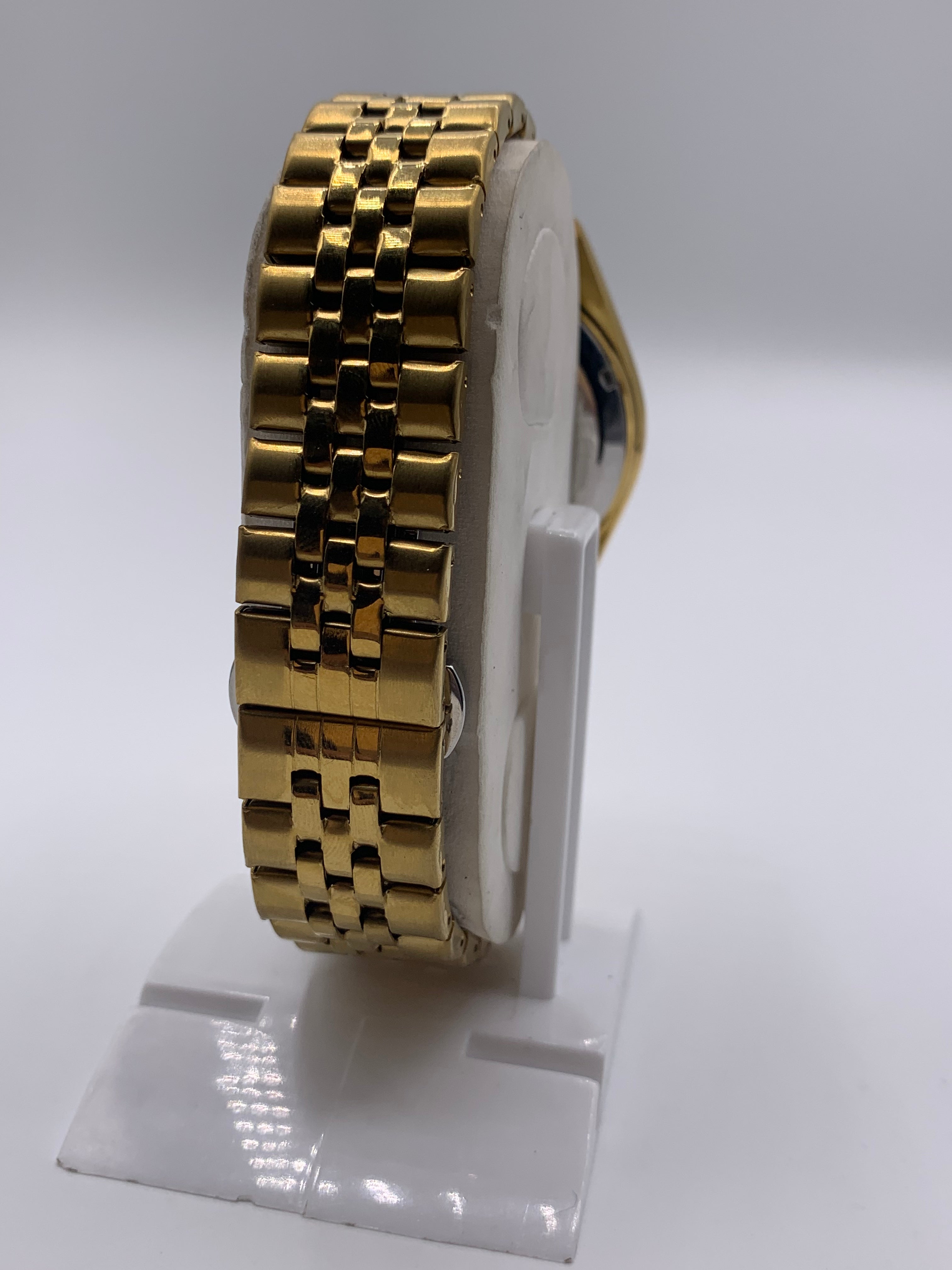 Men's Classic Gold-Tone Watch with Emerald Green Dial | Fluted Bezel & Jubilee Bracelet | Date Window | Luxury Dress Timepiece