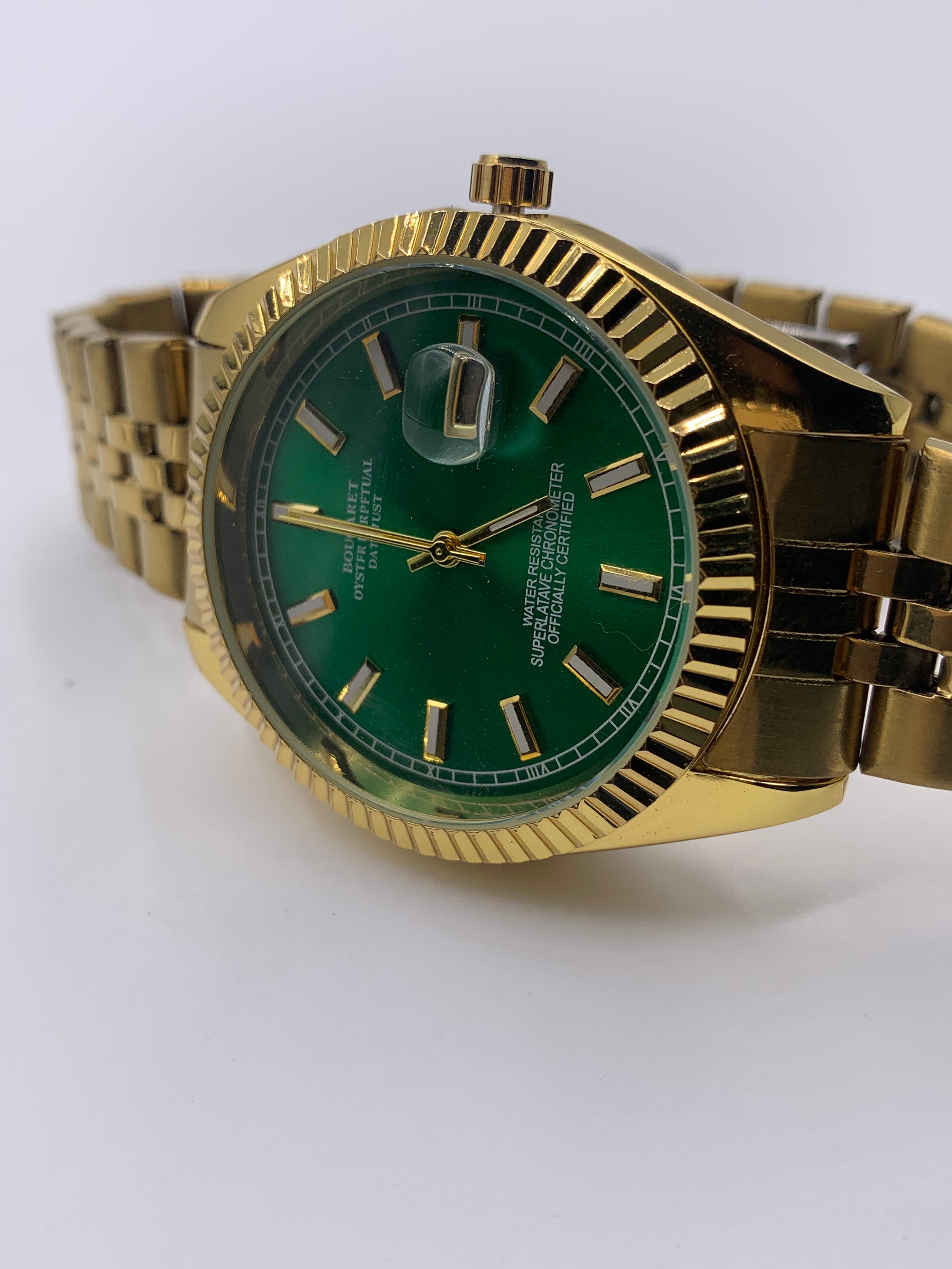 Men's Classic Gold-Tone Watch with Emerald Green Dial | Fluted Bezel & Jubilee Bracelet | Date Window | Luxury Dress Timepiece